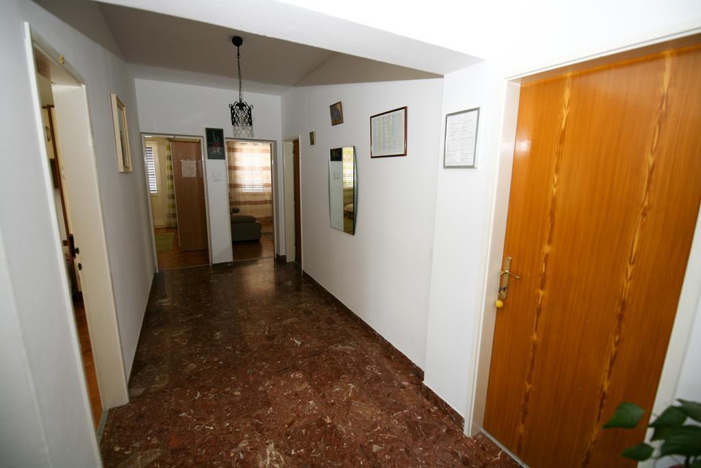 Apartment Merica Slatine Eksteriør billede